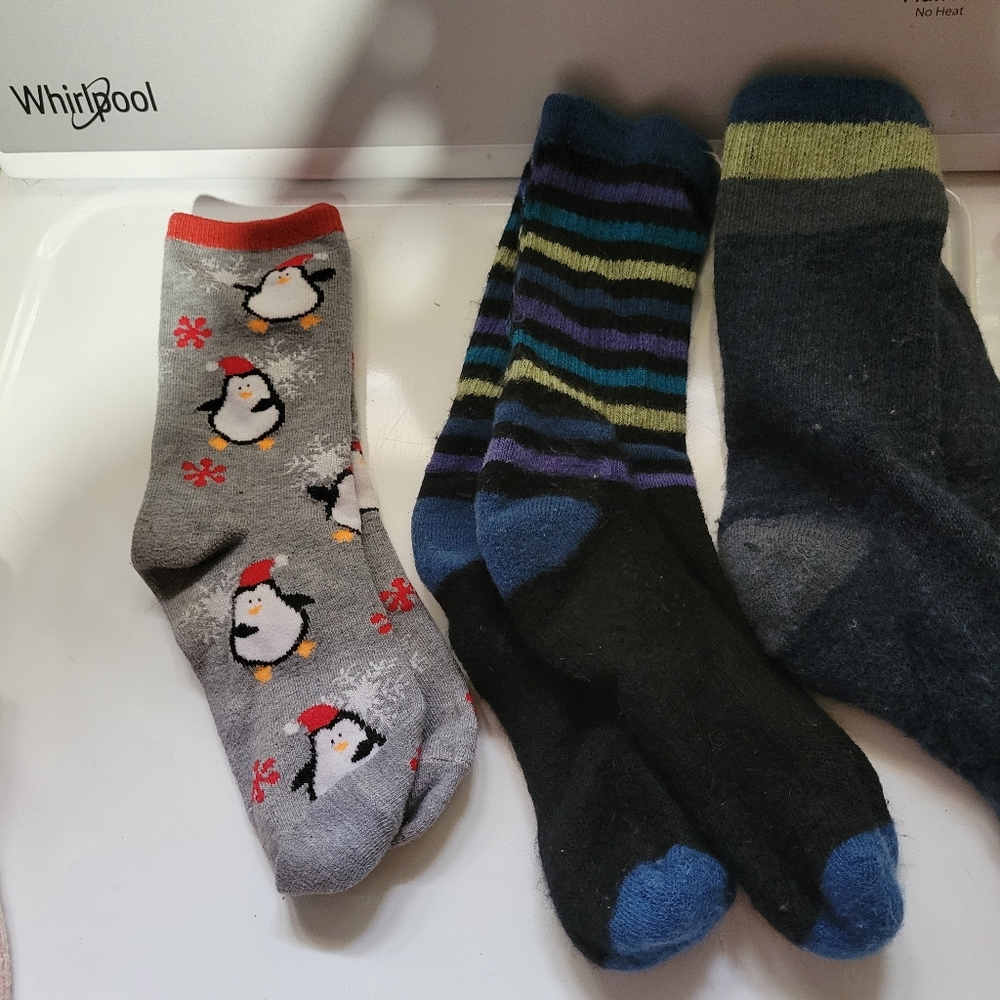 lot of 10 pairs of socks plus some extras - Picture 5 of 8